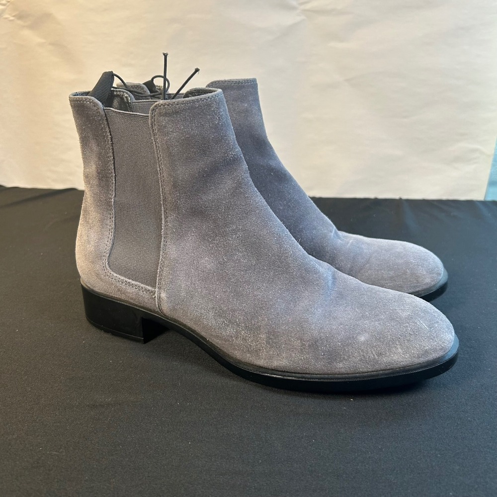 Tod's Women's EU 37 grey suede Chelsea Ankle Boots